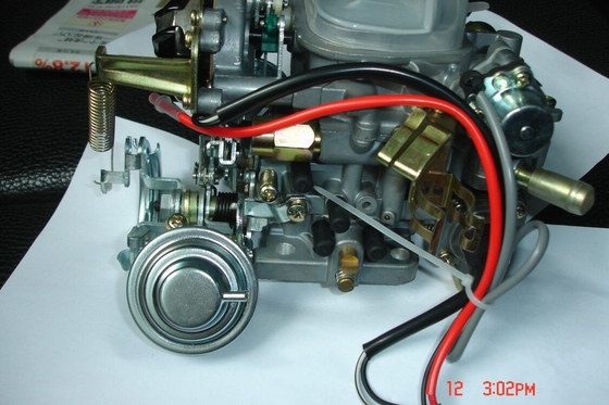 टोयोटा 22R इंजन OEM 21100-35520 के लिए कैबरेटर गैसोलीन इंजन पार्ट्स