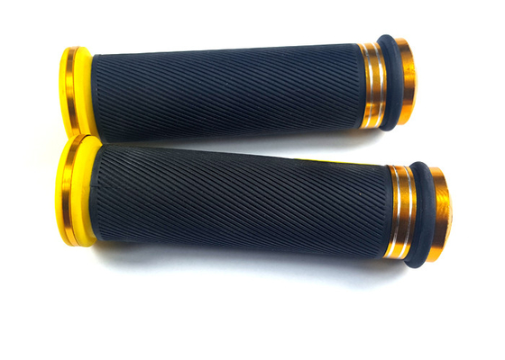 गुणवत्ता  Aluminium Alloy Rubber Aftermarket Motorcycle Hand Grips Replacement B647 65 कारखाना