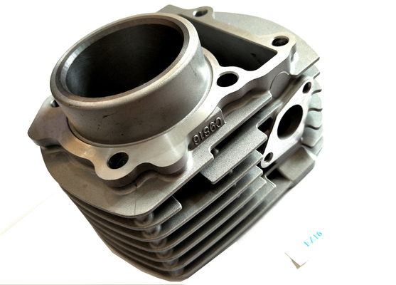 सिल्वर कलर मोटरसाइकिल इंजन ब्लॉक FZ16 ऐश डिया 57.3 मिमी एल्यूमीनियम मिश्र धातु सामग्री