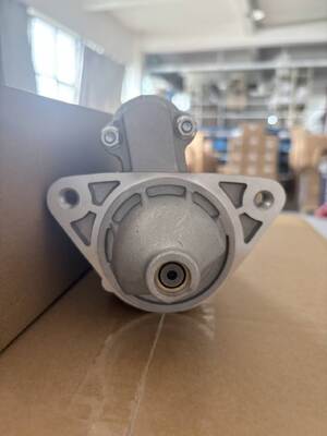 28100-0C030 टोयोटा के लिए ऑटो इंजन स्टार्टर मोटर असेंबली / स्टार्टर असेंबली